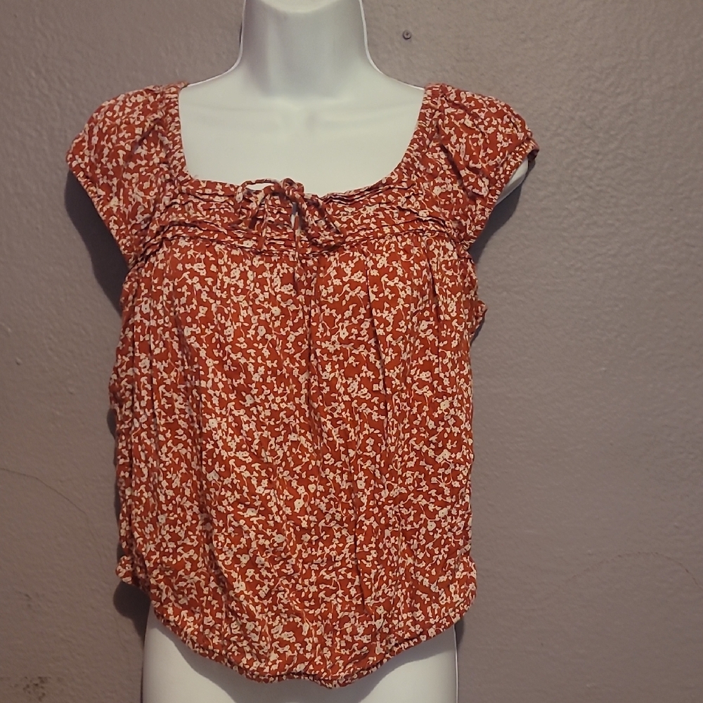 Old Navy Red and White Floral Blouse